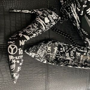 ALDO Graffiti Print Pumps